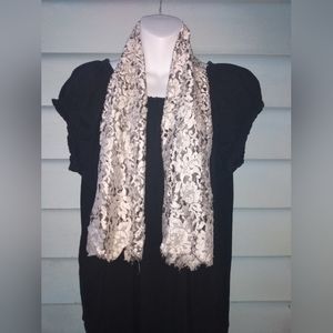 Vintage Short Gray Lace Scarf